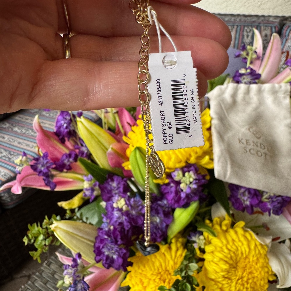 New Kendra Scott Poppi Abalone Puffed Heart Necklace - Picture 4 of 4